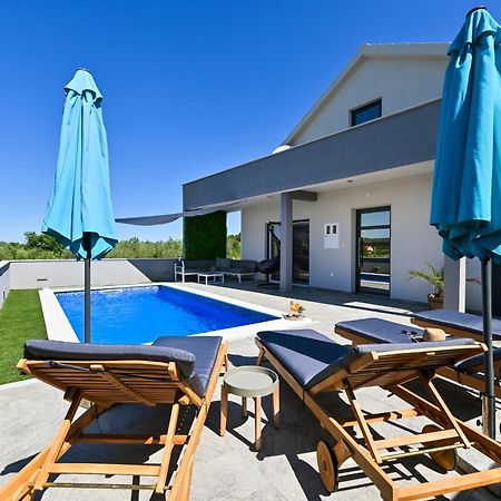 Luxurious Villa Natali Pridraga Exterior photo