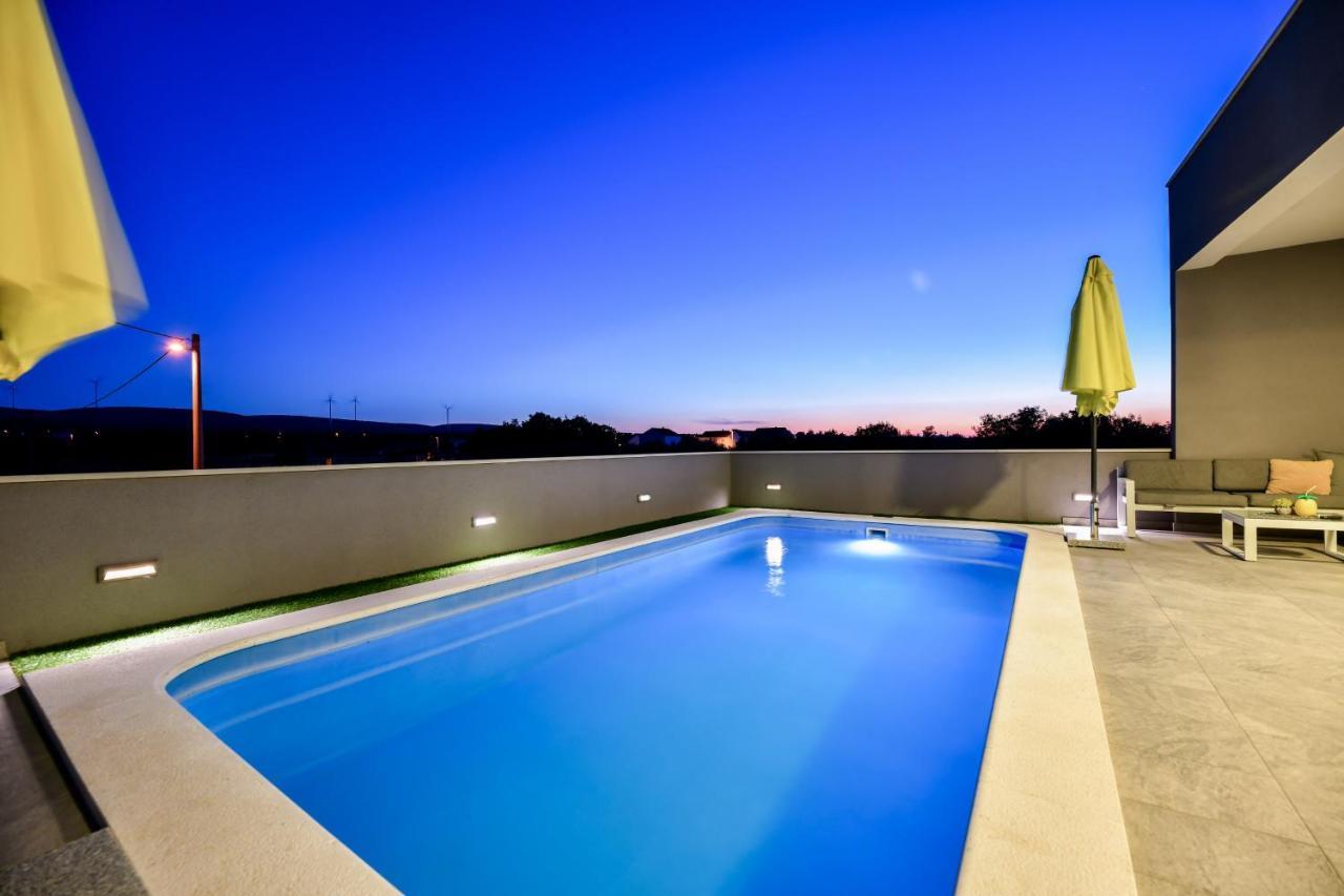 Luxurious Villa Natali Pridraga Exterior photo