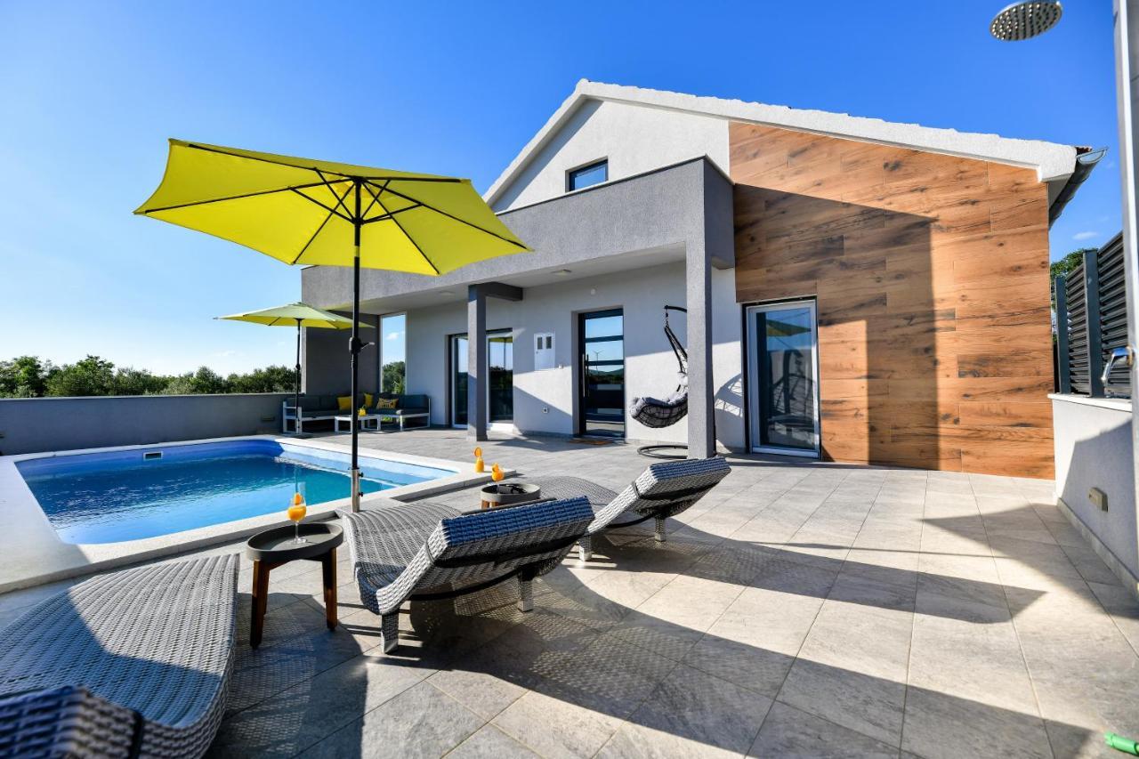 Luxurious Villa Natali Pridraga Exterior photo