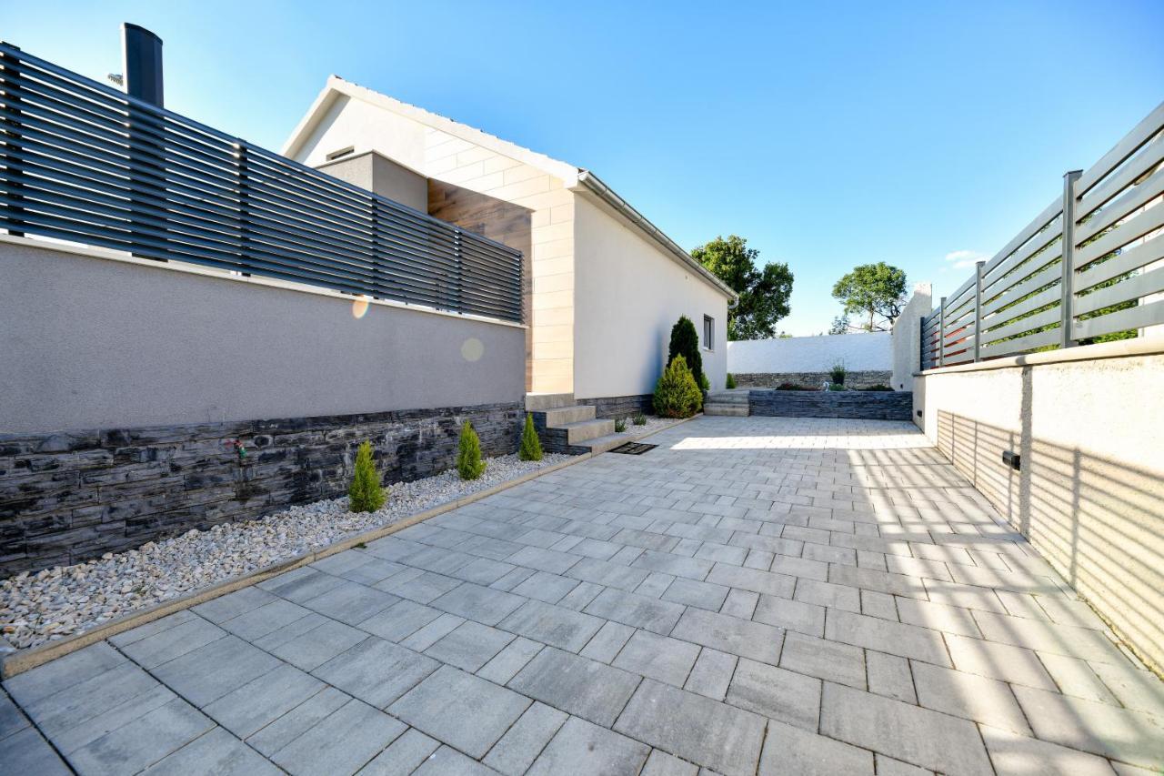 Luxurious Villa Natali Pridraga Exterior photo